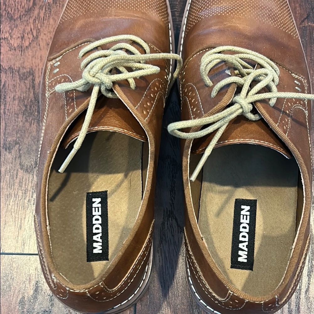 Madden Brown Oxfords Classic Design - Picture 6 of 8